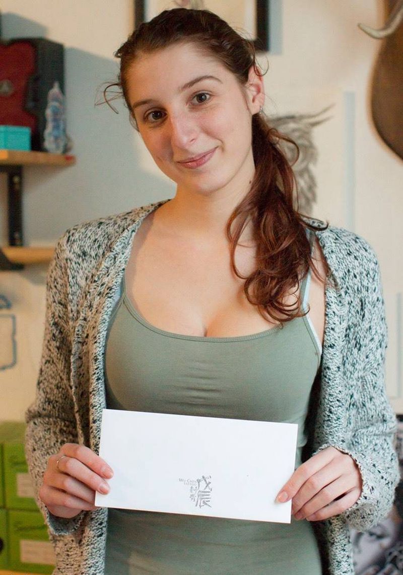 罂粟花纹身图片_成品腿部欧美植物彩色水彩彩色刺青罂粟花罂粟花水彩刺秦纹身图案