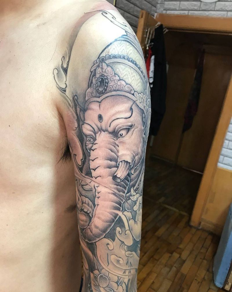 象神花臂纹身图片