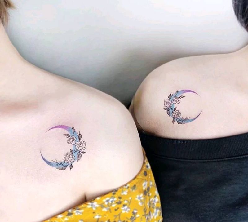 情侣纹身图片_胸部纹身图案