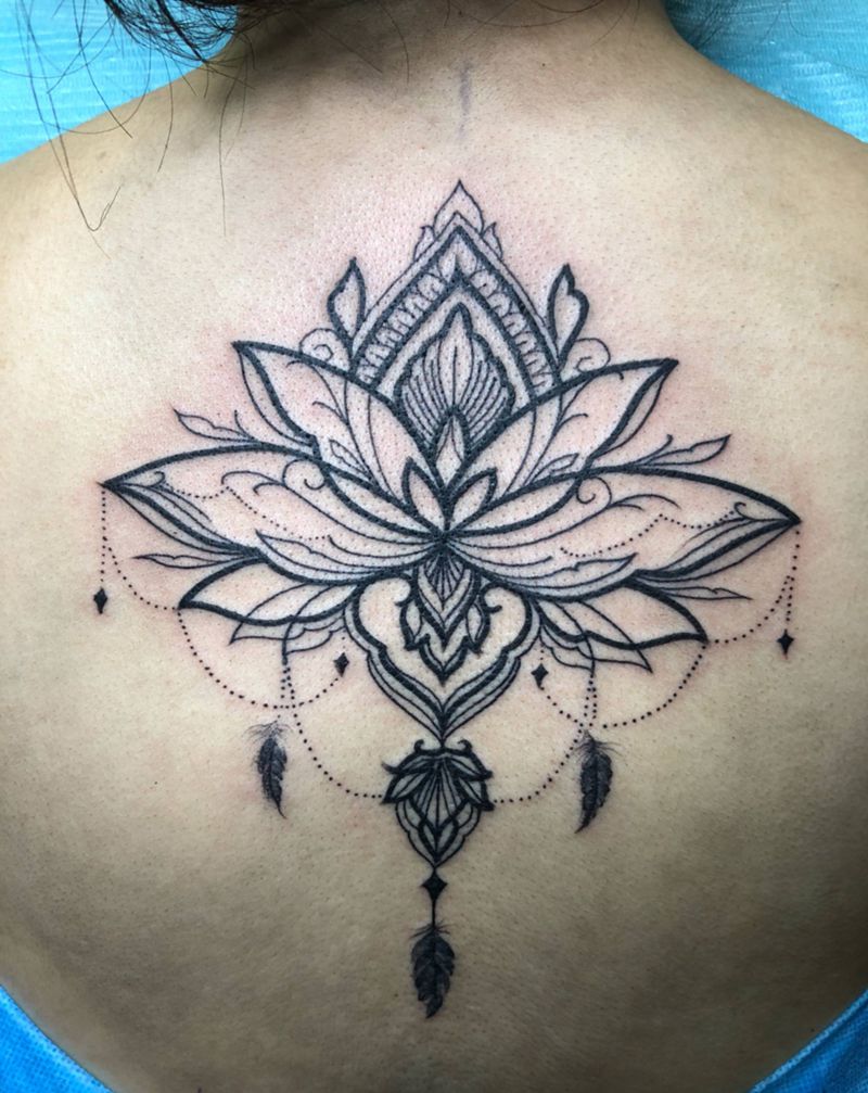 后背繁花纹身图片