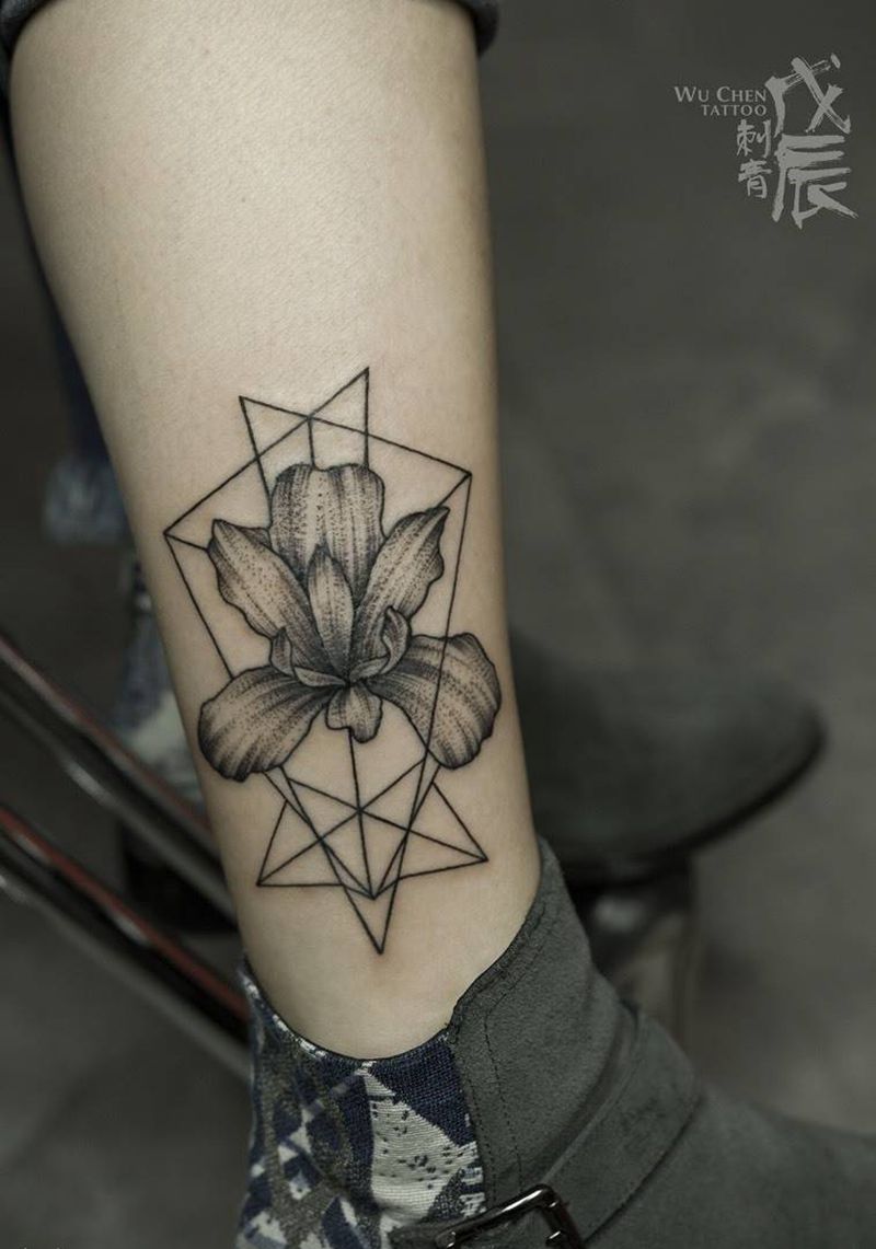 有因为爱情，有因为爱好纹身图片_成品肩部手臂手部欧美几何人物动物植物小清新纹身图案