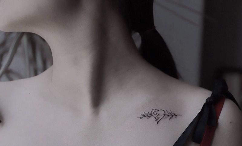 字母纹身图片_成品肩部字符清新纹身图案