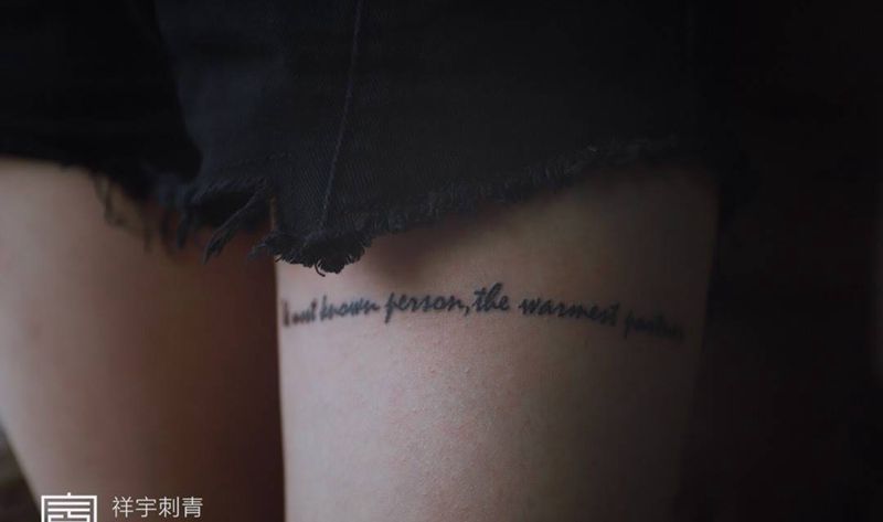 字母纹身图片_成品腿部清新字符纹身图案