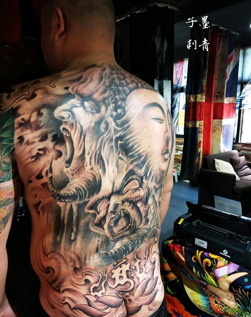 佛与魔纹身图片