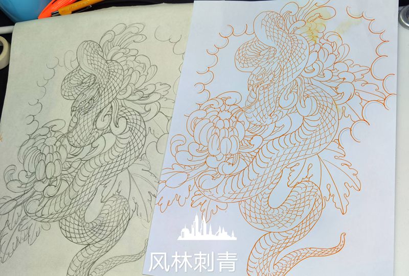 蛇与菊花纹身图片_新传统纹身图案
