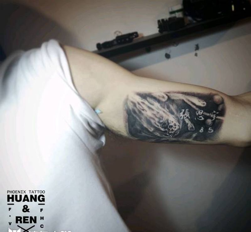 无题纹身图片_手臂欧美写实纹身图案