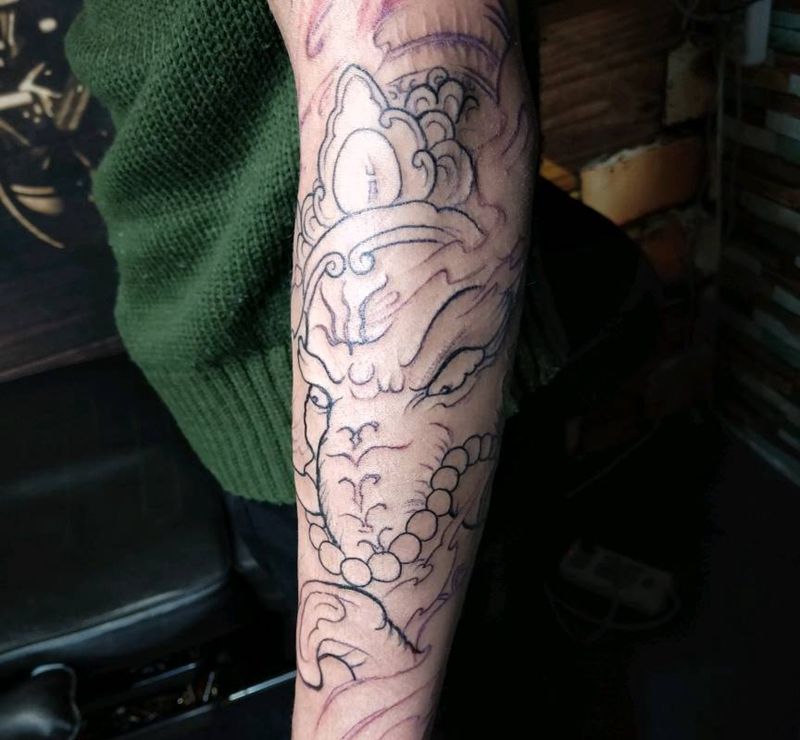 象神线条包小臂纹身图片