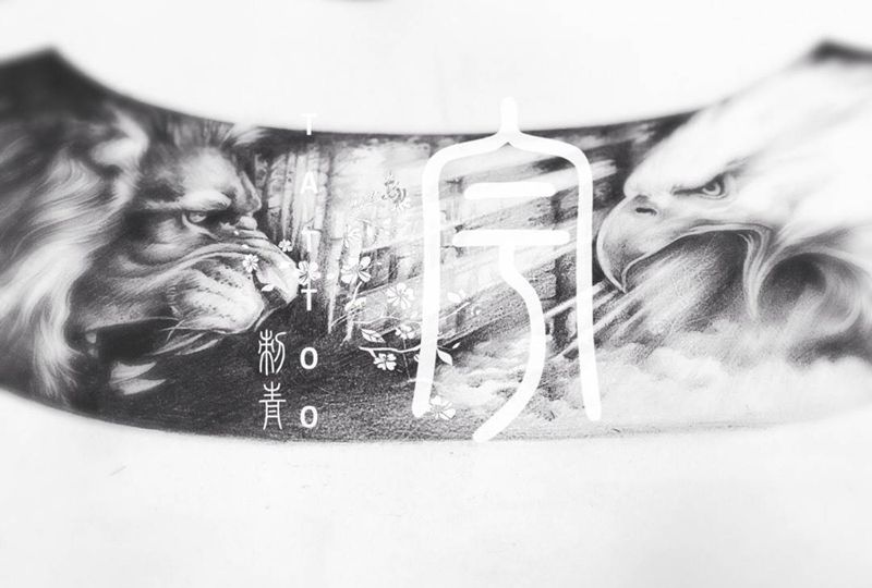 狮鹰图纹身图片_手稿背部写实欧美原创纹身图案