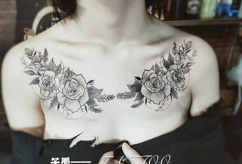 花胸纹身图片_胸部点刺纹身图案