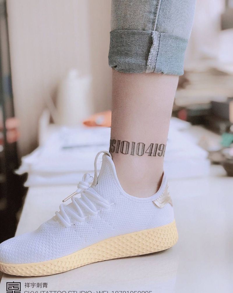 小清新数字纹身图片_成品脚部字符清新纹身图案