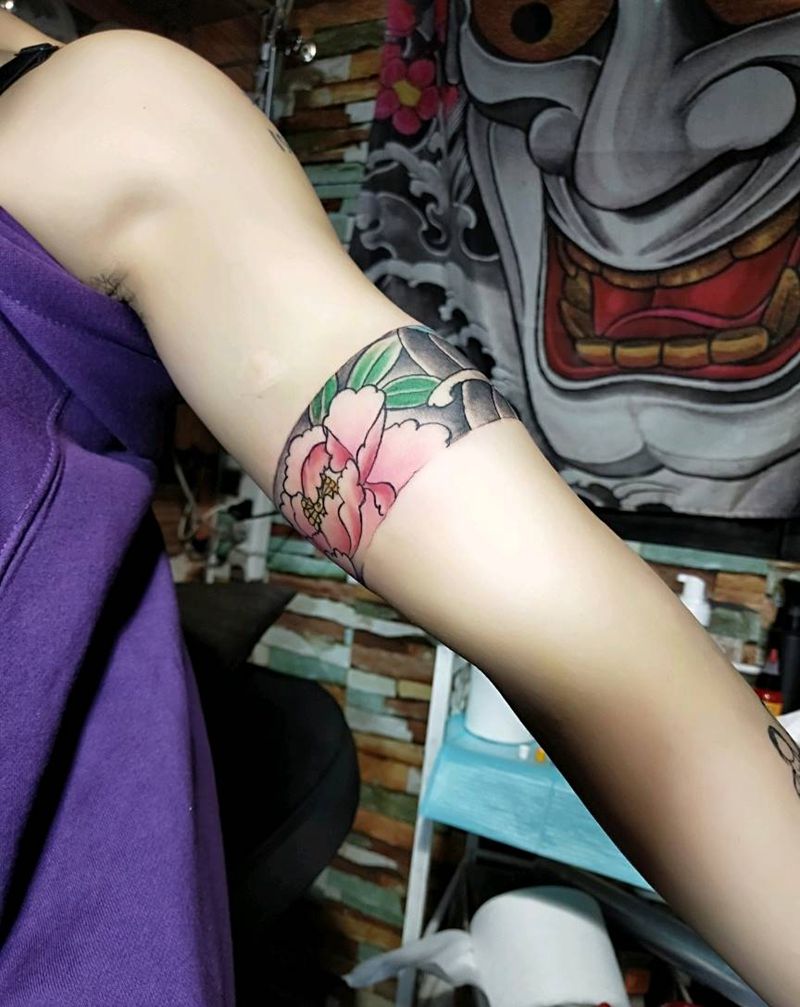 臂环纹身图片