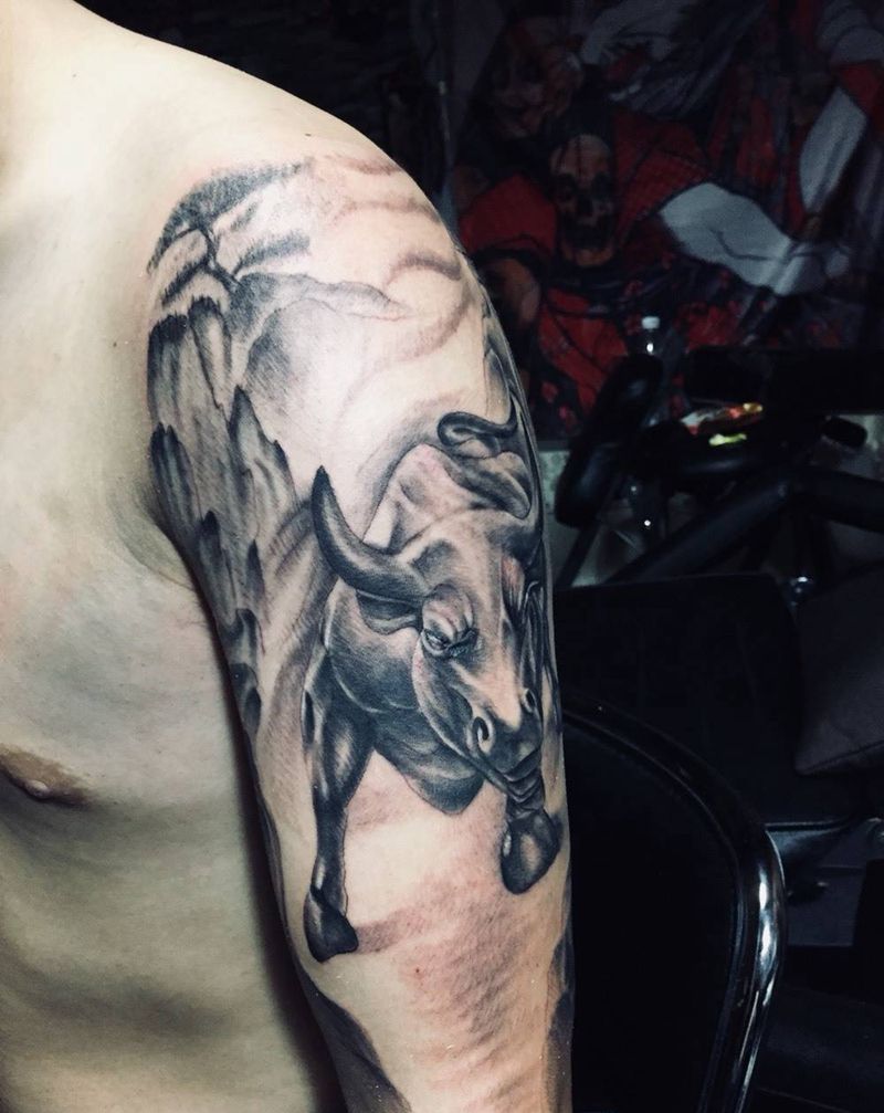 肌肉牛纹身图片