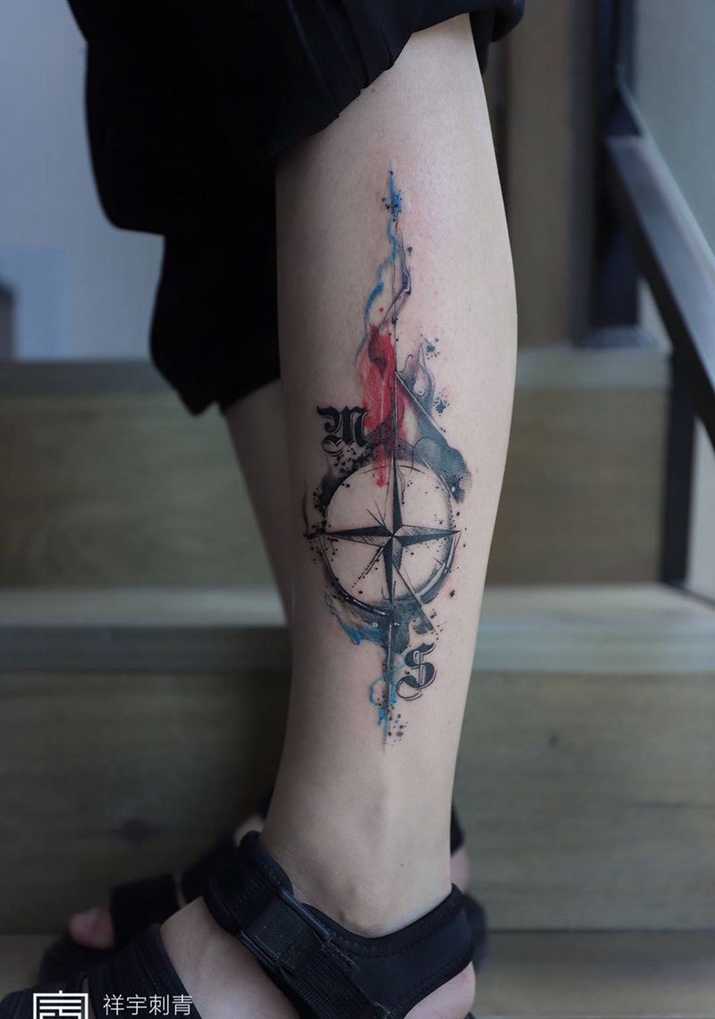 指南针纹身图片_成品脚部清新原创纹身图案