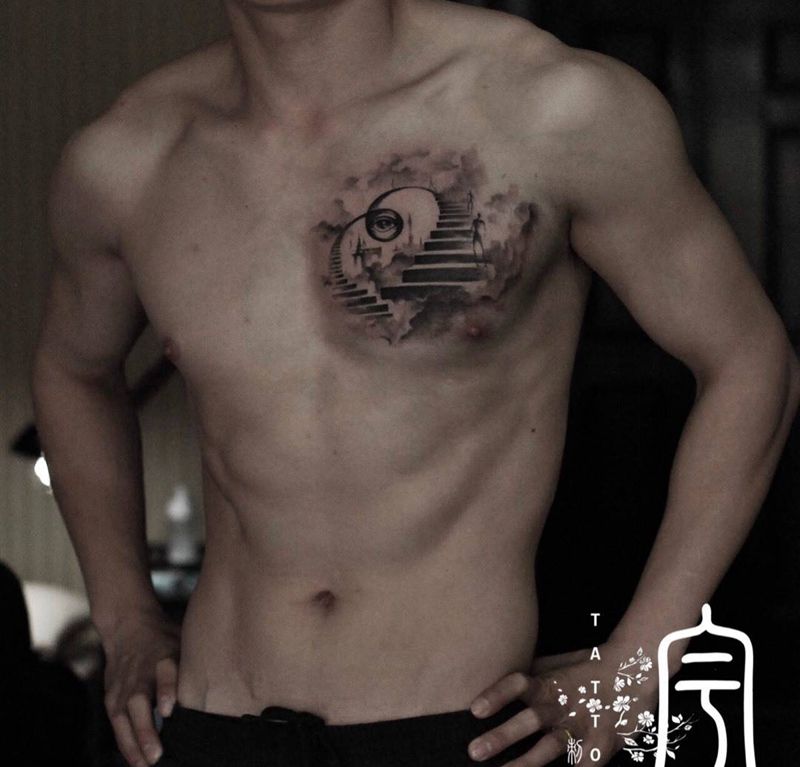 上帝的审视纹身图片_成品胸部写实原创宗教纹身图案