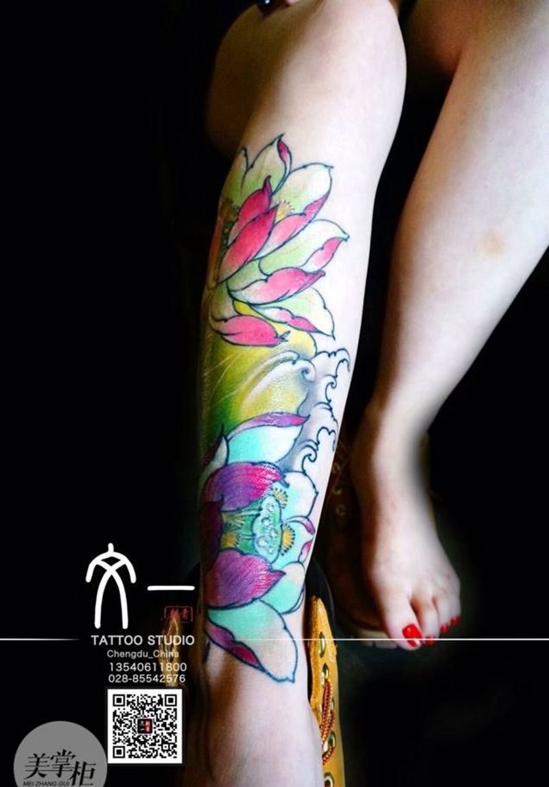 原创传统荷花。纹身图片