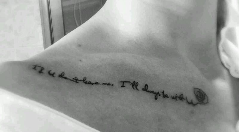 字母纹身图片_肩部清新字符成品纹身图案