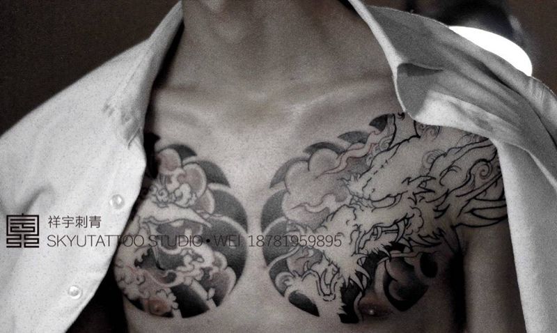 龙凤花胸纹身图片_成品胸部传统原创鬼神纹身图案