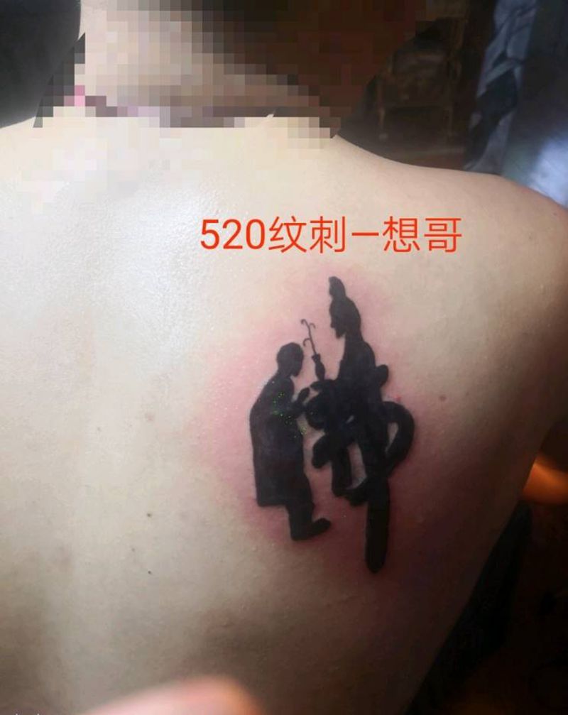 遮盖纹身完成纹身图片_肩部背部水墨纹身图案