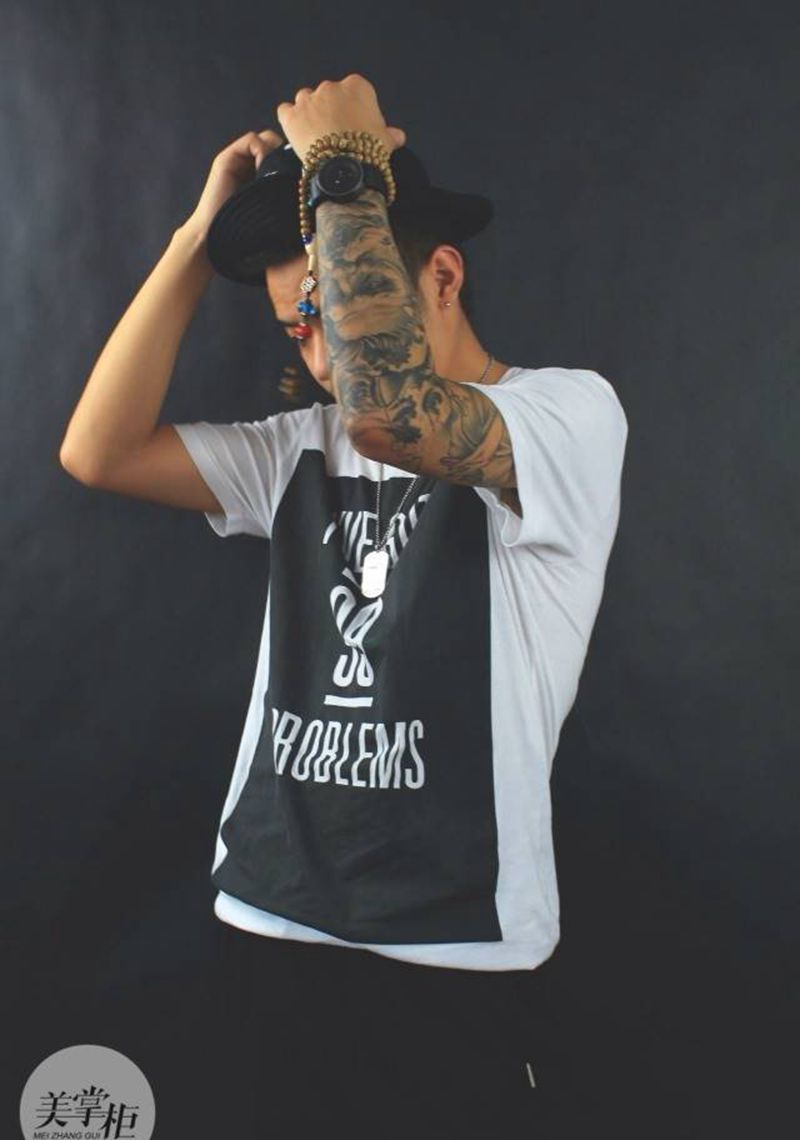 黑灰花臂纹身图片