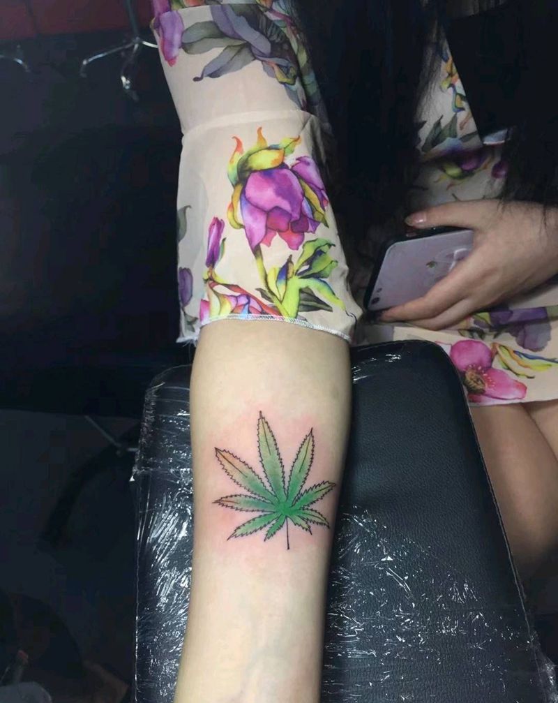 叶子绿纹身图片