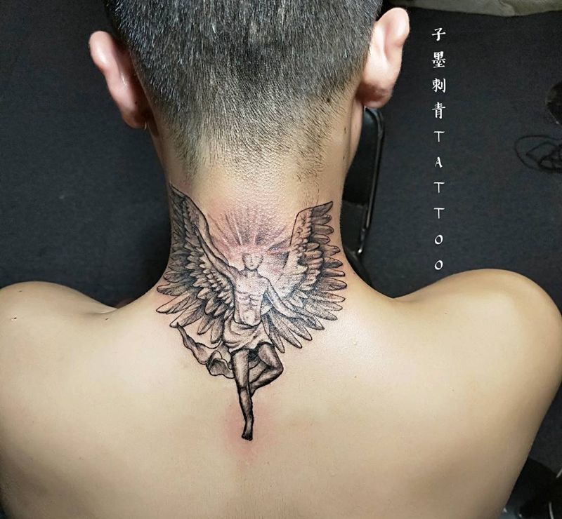 ⊙∀⊙！纹身图片_颈部纹身图案