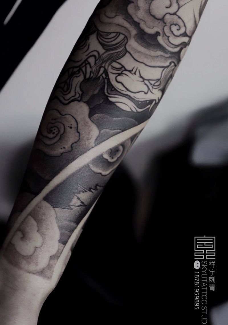 定制花臂纹身图片_手臂新传统纹身图案