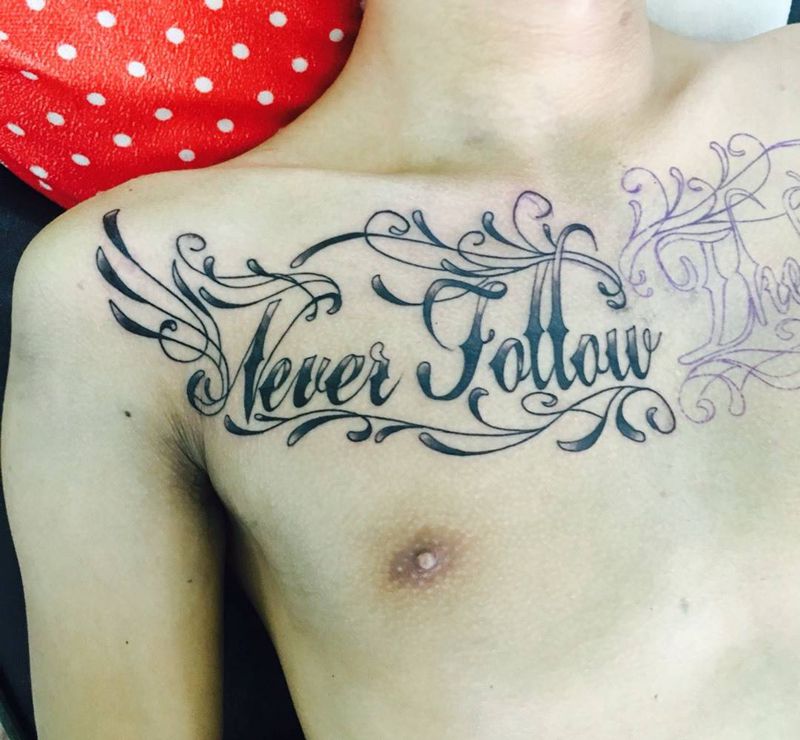 花体字花胸纹身纹身图片