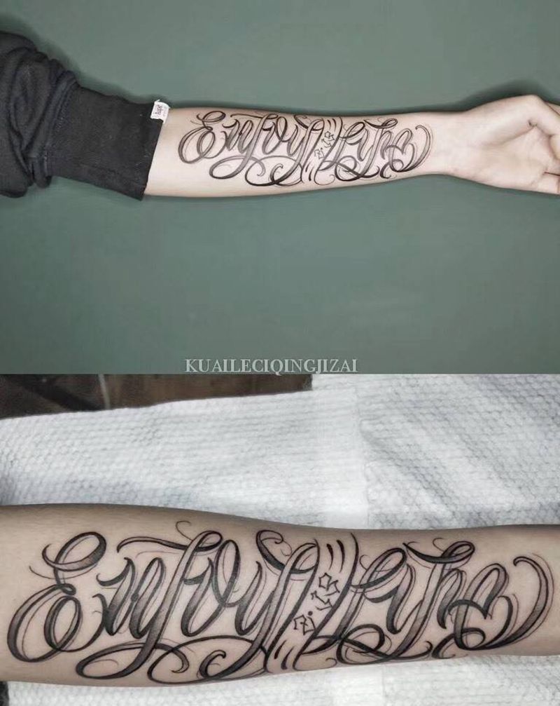 花体字纹身图片_手臂花体字纹身图案