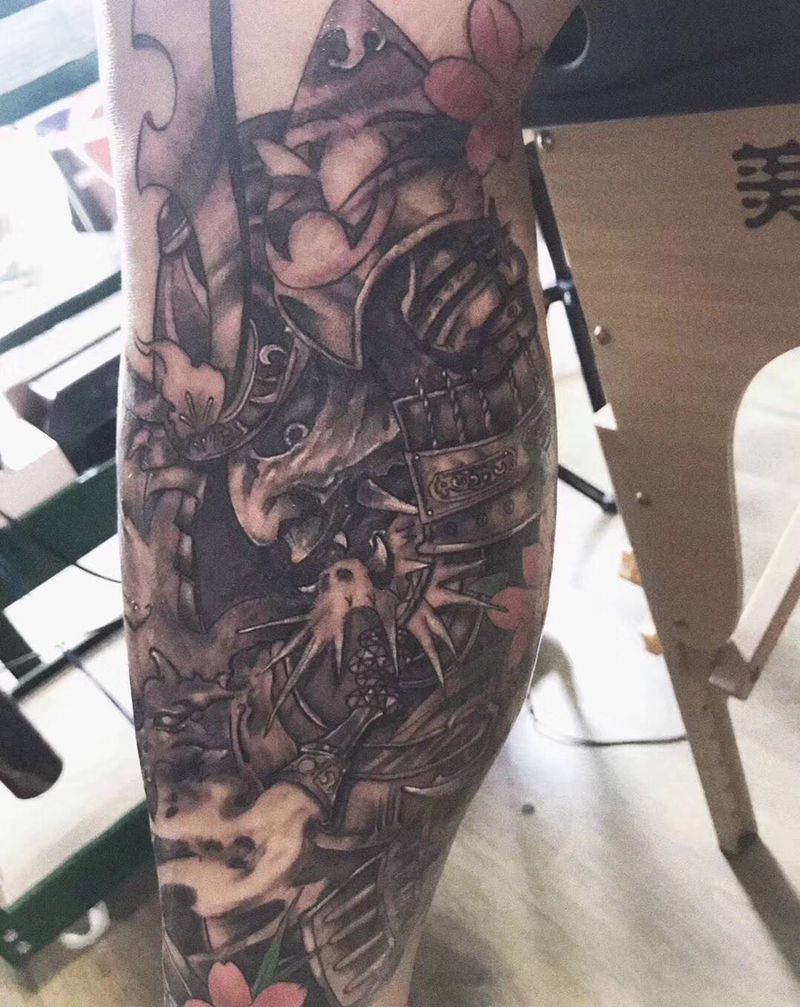 鬼武士纹身图片_脚部腿部新传统纹身图案