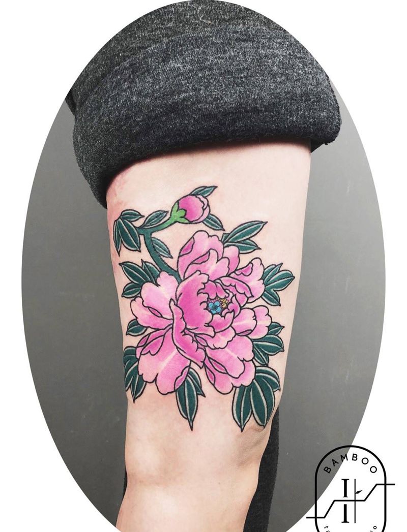 牡丹纹身图片_成品腿部传统植物纹身图案