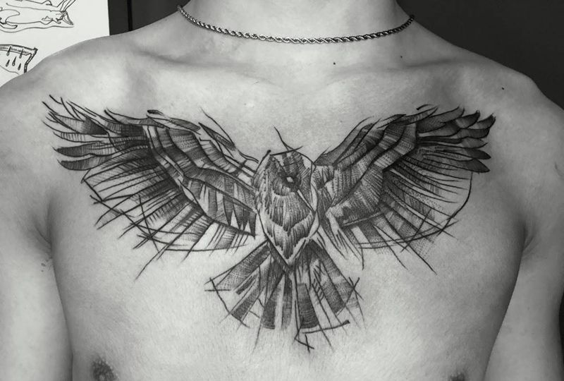 线条颖纹身图片_胸部点刺纹身图案