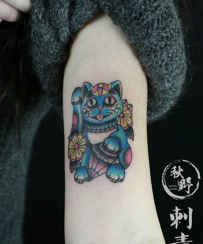 招财猫纹身图片_手臂欧美动物纹身图案