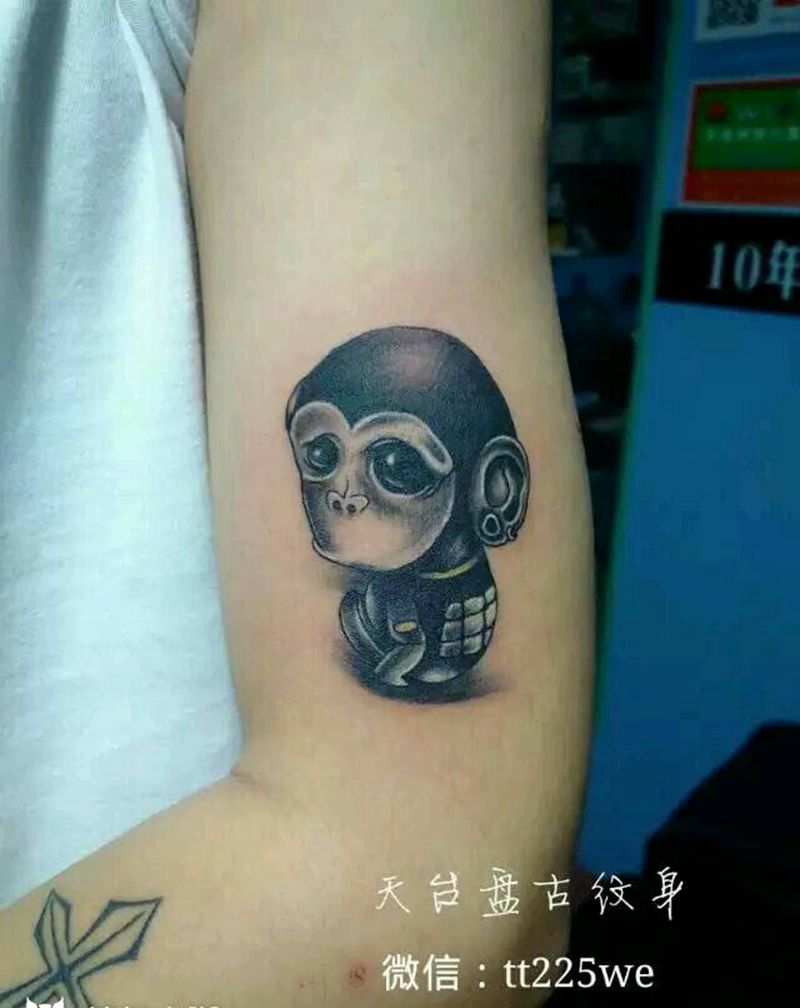 小猴纹身图片_肩部手臂传统清新动物成品纹身图案
