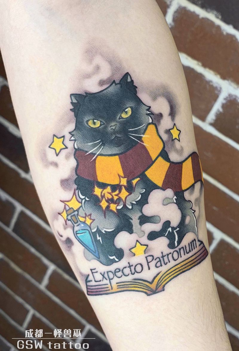 黑猫纹身图片_手臂New School纹身图案
