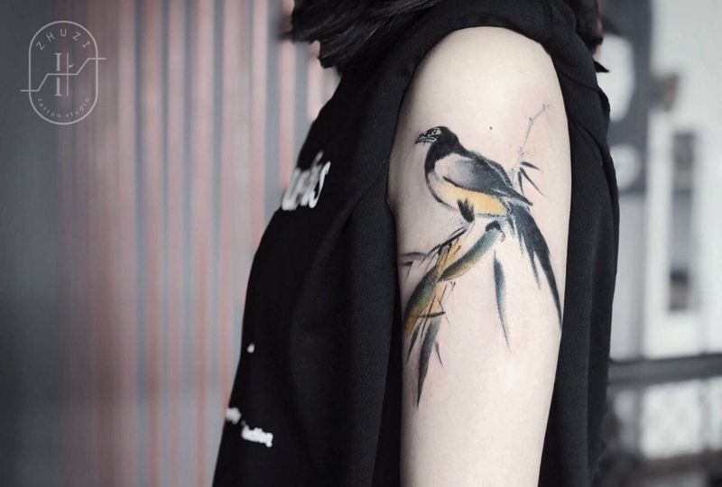 喜鹊纹身图片_手臂手部水墨纹身图案