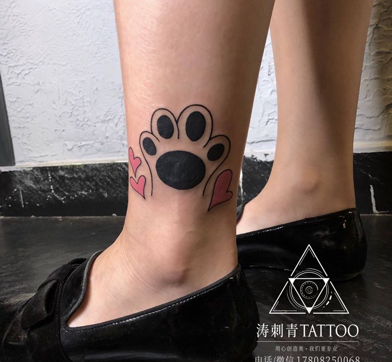 猫爪纹身图片_腿部纹身图案