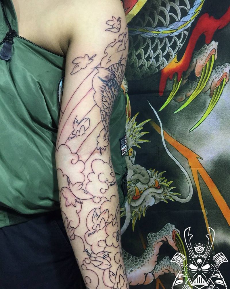 花臂线条纹身图片_手臂传统动物纹身图案