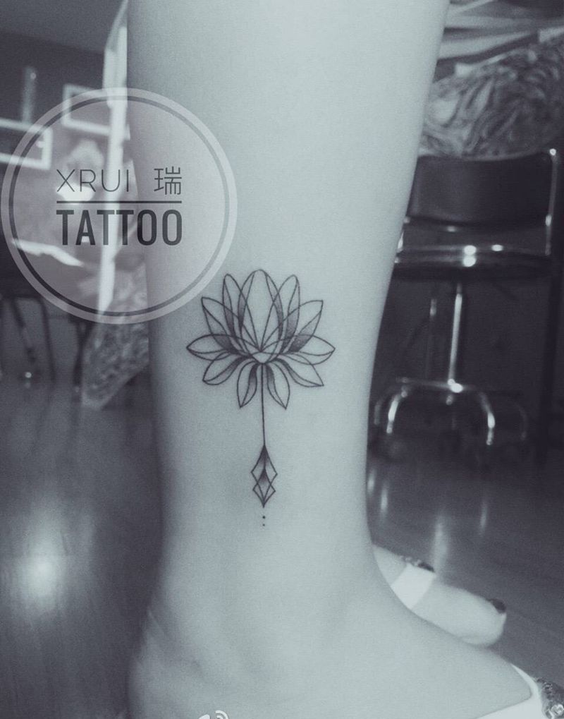 莲花纹身图片_成品腿部欧美清新植物几何纹身图案