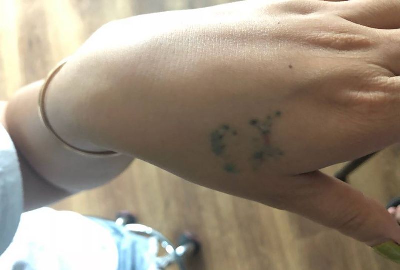 遮盖设计纹身图片_手部水彩纹身图案