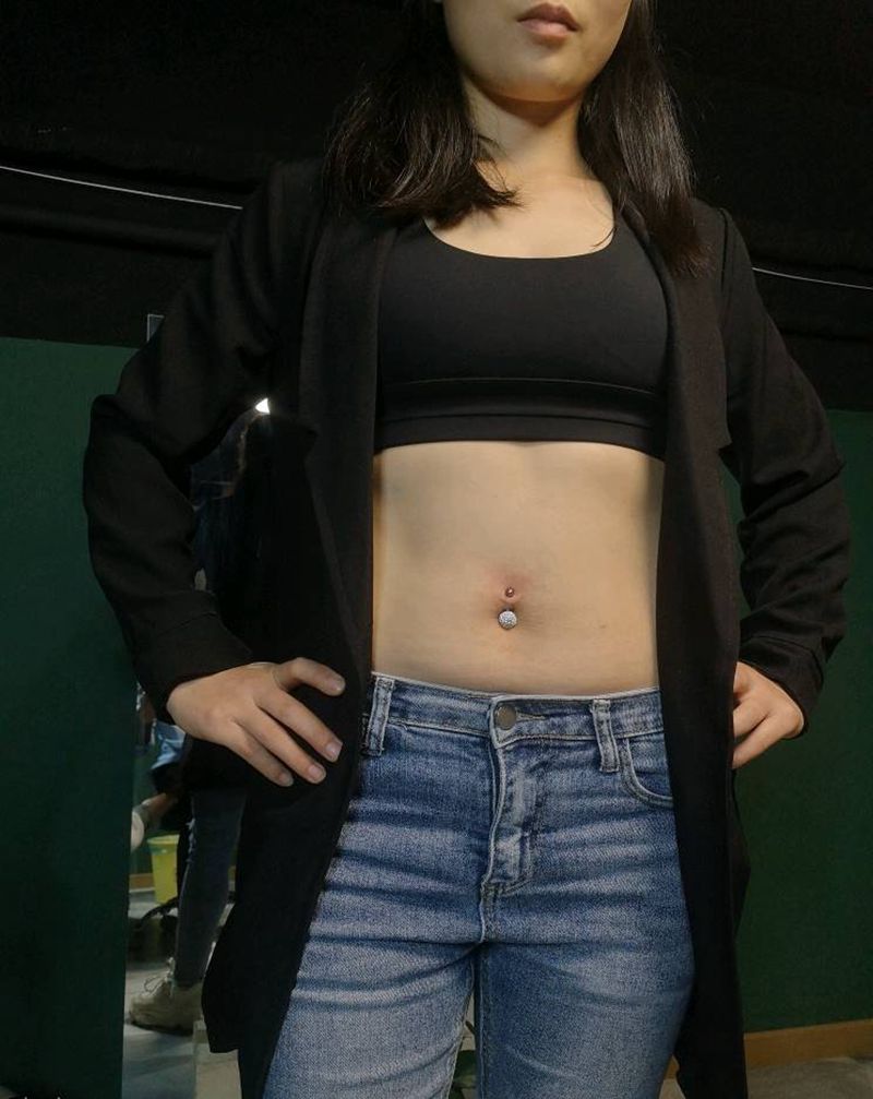 脐环纹身图片_腹部纹身图案