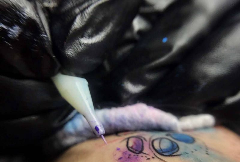 水墨爪印纹身图片_手臂水墨水彩纹身图案