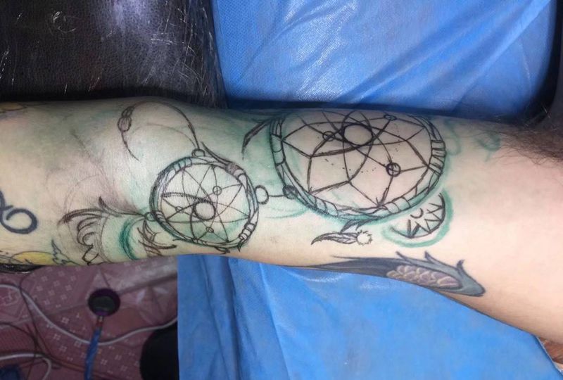 捕梦网纹身图片_成品手臂欧美纹身图案
