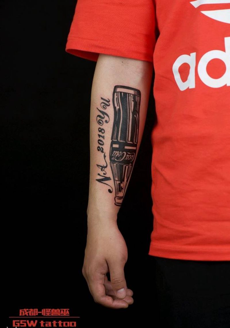 可乐瓶纹身图片_手臂清新静物成品纹身图案