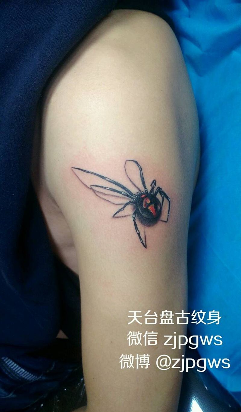 小蜘蛛纹身图片_肩部手臂手部传统清新动物成品纹身图案