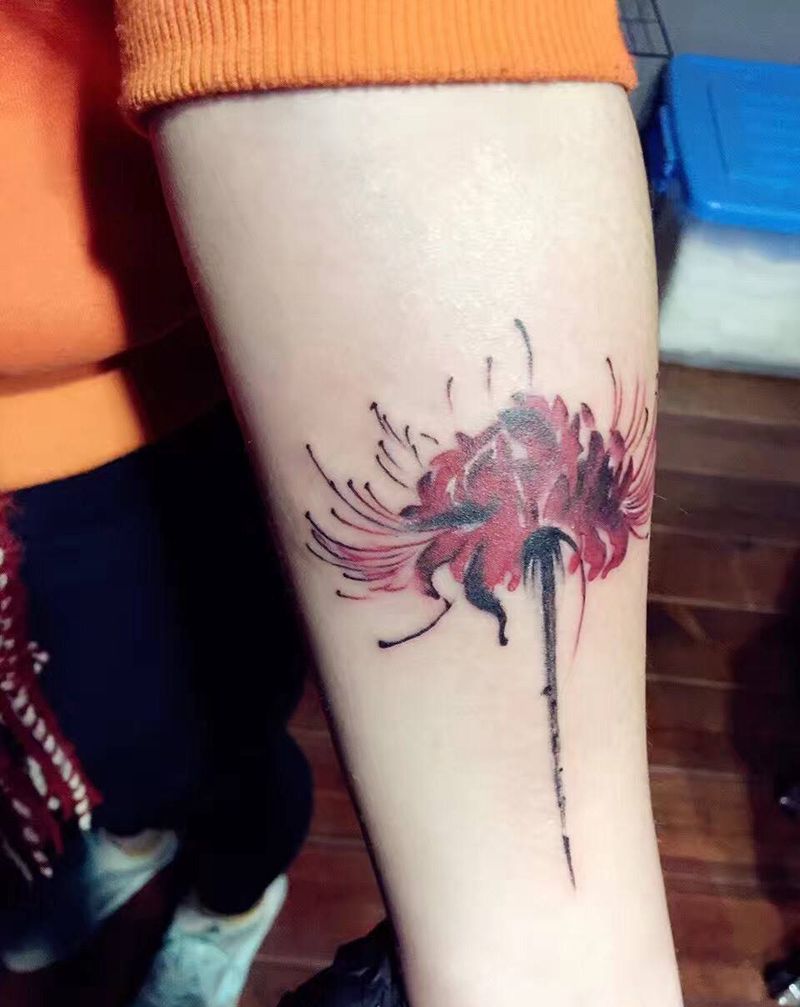 彼岸花纹身图片_成品手臂写实植物纹身图案