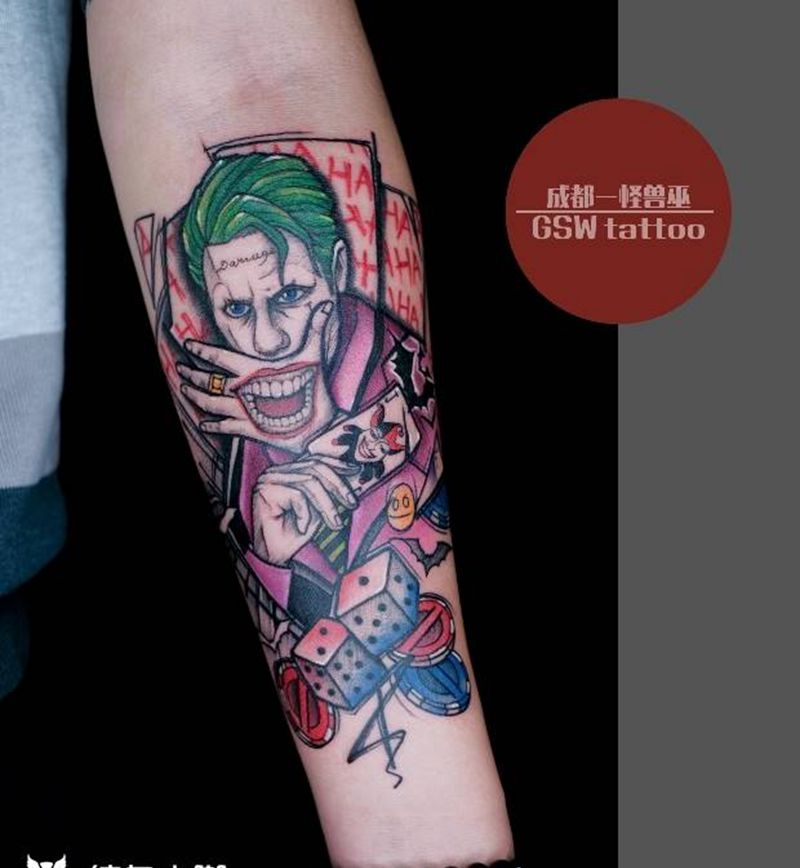 小丑纹身图片_手臂纹身图案