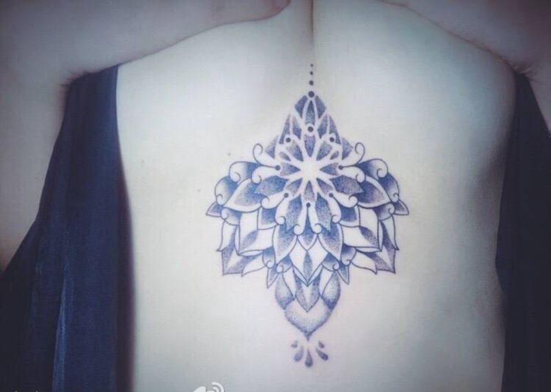 胸口梵花纹身图片_成品胸部欧美清新植物纹身图案