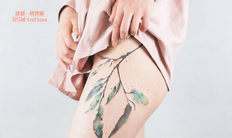 枝丫纹身图片_臀部清新植物静物原创纹身图案