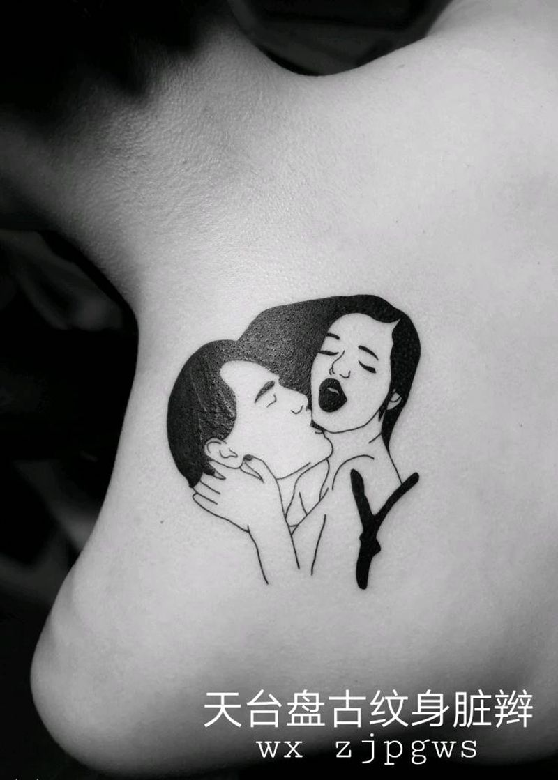 遮盖纹身图片_颈部肩部清新人物天台盘古盘古脏辫唇钉成品纹身图案