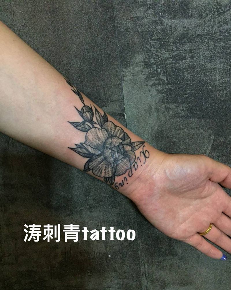 点刺纹身图片_手臂点刺纹身图案